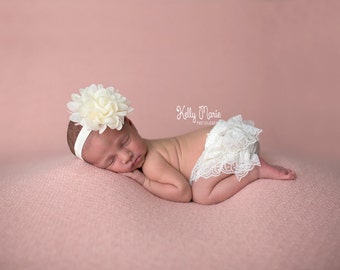 NEWBORN BLOOMERS, Baby Bloomers and Headband, Ivory Bloomers and Headband, Ivory Bloomer Set, Ivory Lace Bloomers, Newborn Photo Prop