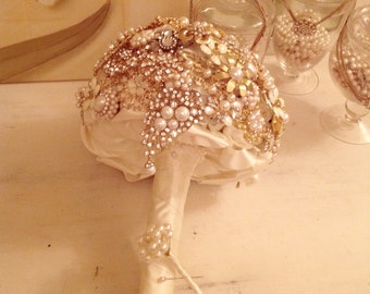 DEPOSIT | Brooch Bouquet | Gold Brooch Bouquet | Rhinestone Jeweled Bridal Bouquet | Pearl Brooch Bouquet | Bridal Bouquet | Wedding Bouquet