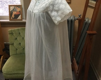 1960's sheer white babydoll peignoir set