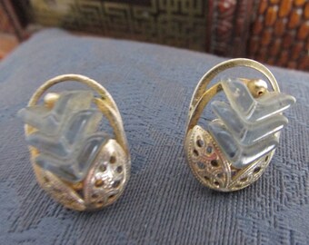Vintage Earrings - pale blue stones with silvertone filigree - screw back, floral design, jewelry, ears, accessories, antique