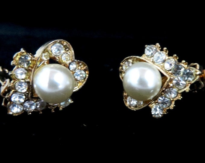 Rhinestone Heart Earrings, Faux Pearl Earrings, Vintage Goldtone Clip on Earrings, Heart and Arrow Earrings