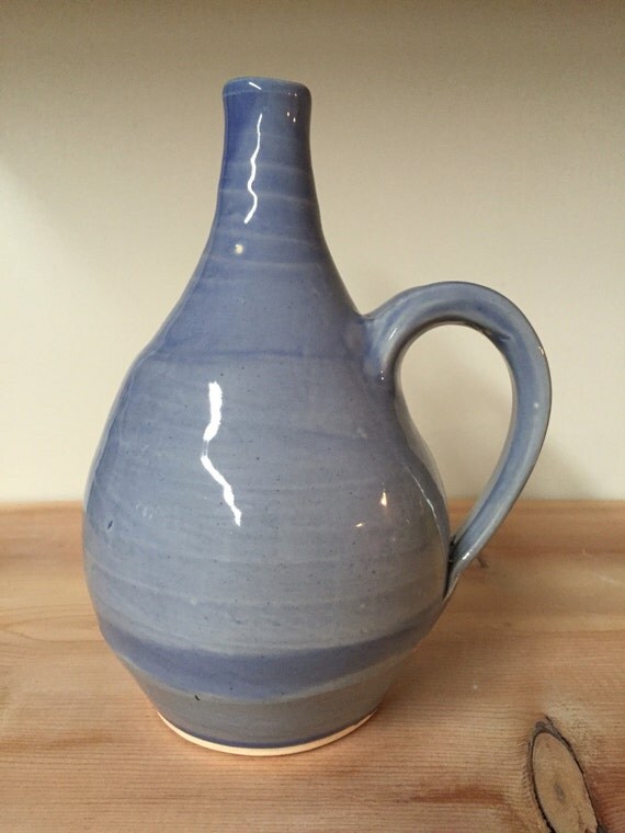 Olive oil jugs with handle
