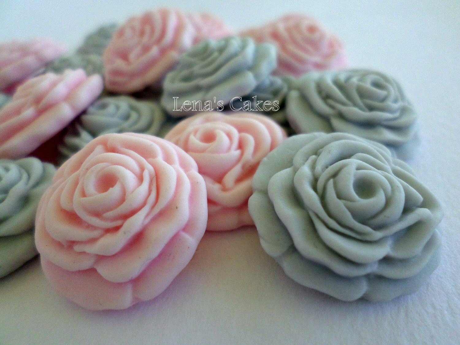 Edible Wedding Favor Cupcake Cake Fondant Flower Candy Rose