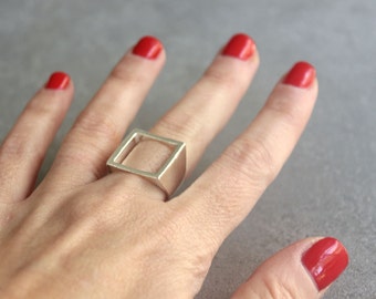 Square ring, Sterling silver ring, Modern jewelry, Womens ring, Geometric ring.