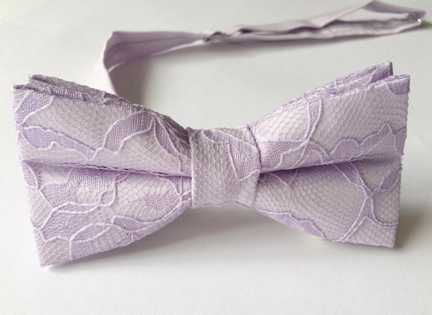 Lavender Men's Bow Tie Lilac Lace Bow Tie Pastel Bow