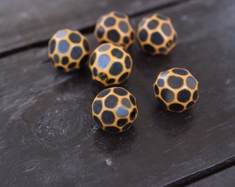 17mm Vintage Lucite Giraffe Print Round Cube Beads, 6pcs