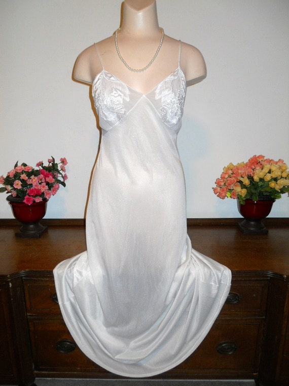 Vintage 1980's Romantic Long Nightgown Body by oohlalingerie