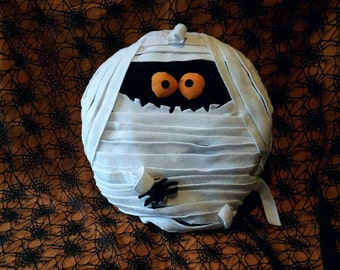 Doghouse for Ferrets-Mummy