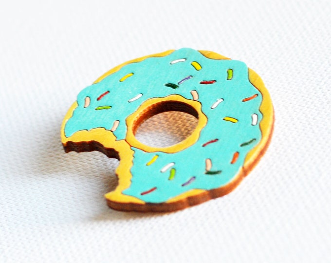 Doughnut // Wooden brooch is covered with ECO paint // Laser Cut // Best Trends // Fresh Gifts // Swag Boho Style //