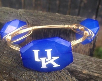 UK Wildcats (University of Kentucky) Bead with Gold Wire Wrapped Bangle Bracelet (Inspired by Bourbon and Bowetie) Valentines, Spring