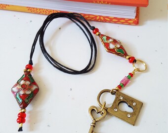 Beaded Bookmark Lock And Key / Red And Pink Floral / Glass And Metal Beaded Cotton Cord With Metal Charms/ Journal Marker/ Book Lover