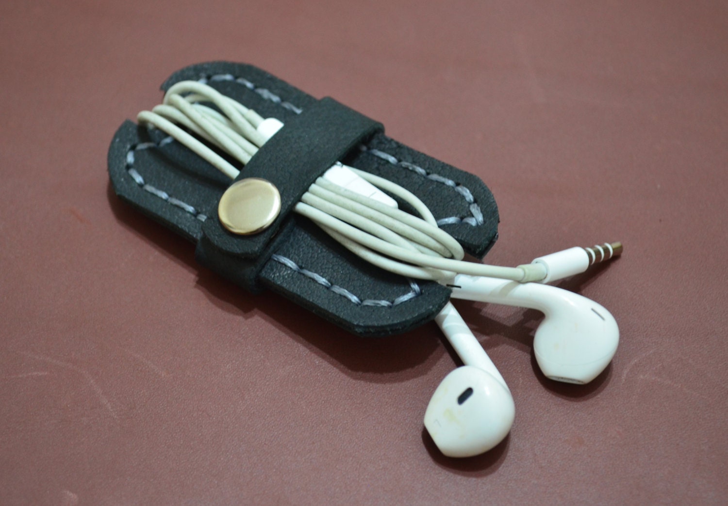 Leather Earphone organizer Cord Holder Earbud organizer
