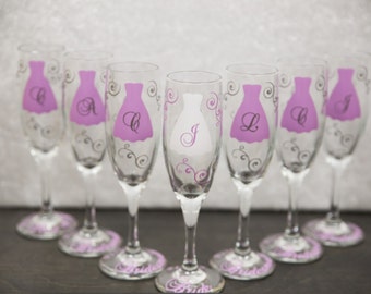 Bride and Bridesmaids champagne flute glasses, Personalized Maid of honor and Bride flutes. Choose your own quantity