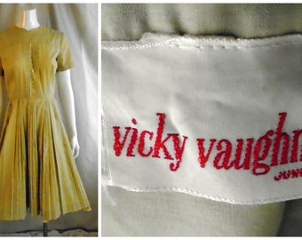 Vintage 1950's Dress Vicky Vaughan Light Olive Full Pleated Skirt 38 x 26 x full