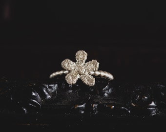 Sterling Silver Daisy Ring-Daisy Ring-Flower Rings-Crochet Daisy Ring-Delicate Rings-Gifts under 70