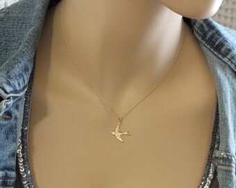 Solid Gold Bird Necklace, Solid 14k Gold Sparrow Necklace, Delicate Flying Sparrow Bird Necklace, Solid 14k Gold Bird Necklace, Bird Jewelry