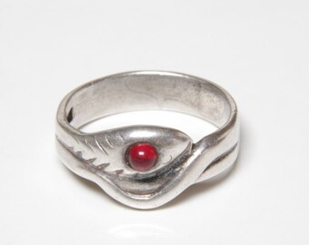 Victorian era sterling silver and red garnet snake ring / snake ring / garnet serpent ring/ snake / protective amulet / amulet / snake ring