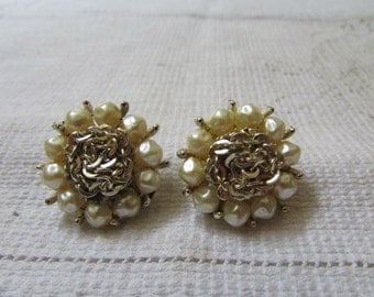 Vintage faux pearl flowers 60's clip on earrings prom, wedding bridal