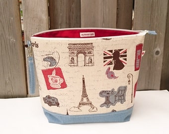 Knitting Project Bag in London / France print Linen, Zipper Knitting Bag, Project Bag, Sweater size Knitting Bag, Wedge Knitting Tote