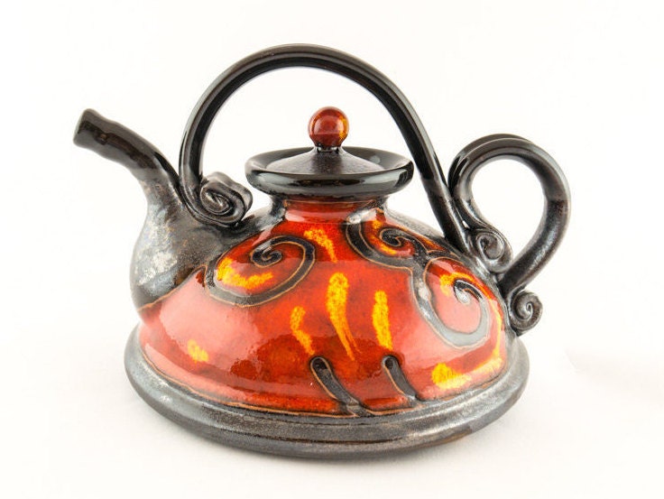 Red Fire Pottery teapot 20oz Stoneware teapot by Avanturine