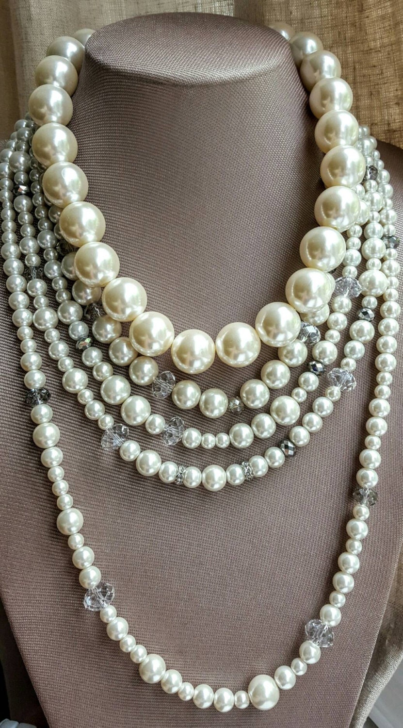 Multilayer gray mother of pearl and glass pearl necklace