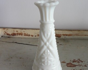 Vintage milk glass vase