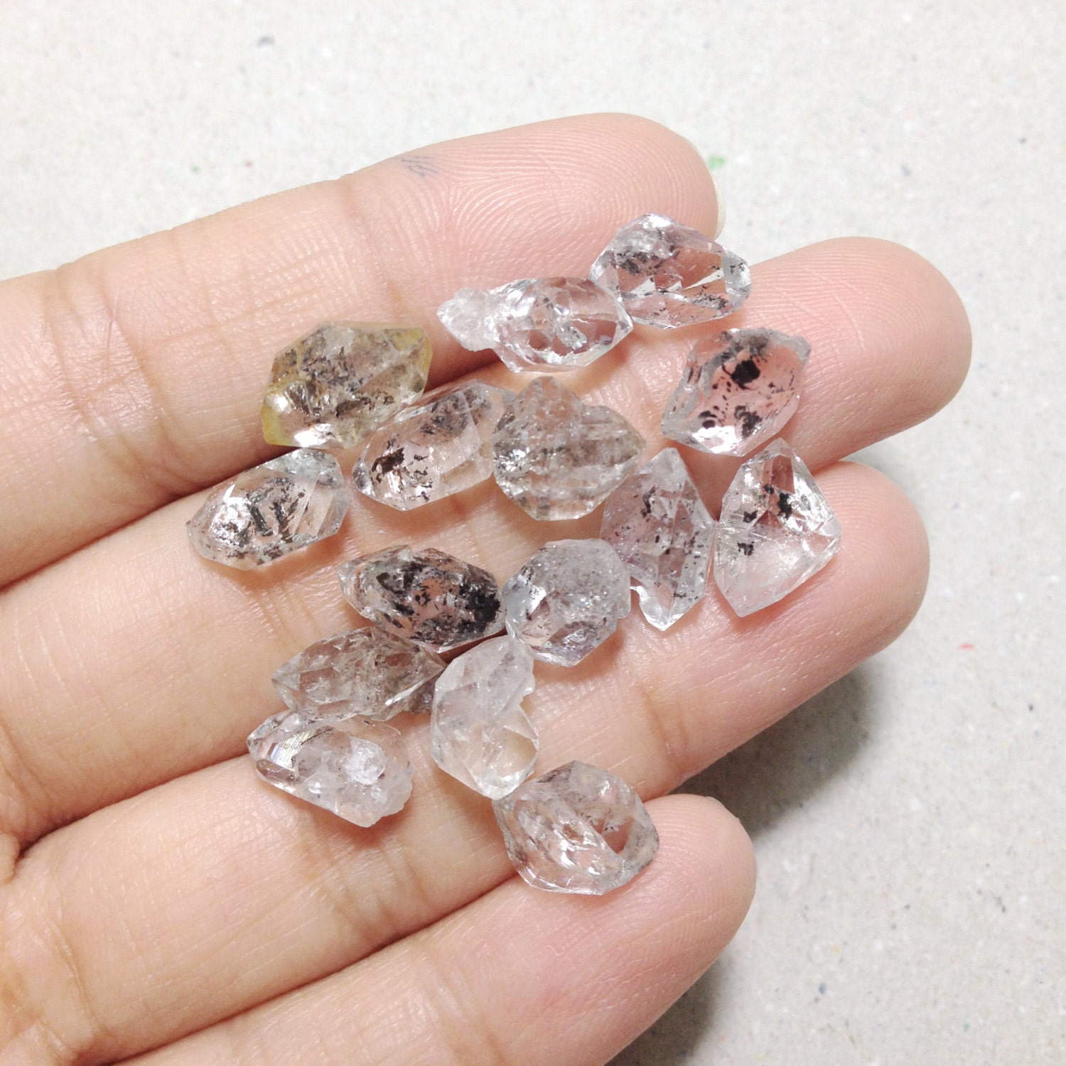 Quartz crystals rough diamond quartz crystals Pakistan