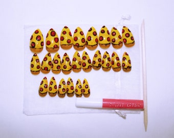 Hand Painted Pizza Stiletto False Nails // Gifts for Her // Press On Nails // Faux Ongles // Uñas Postiza // Falsche Nägel