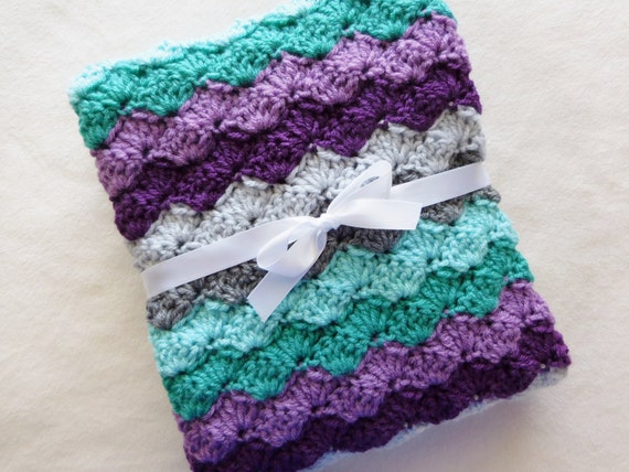 Items similar to Purple Crochet Baby Blanket - Lavender ...