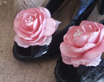 Blush Pink Flower Shoe Clips,Fabric Flower shoe clips,Wedding Shoes clips,Bride Shoes clips, Bridesmaid shoe clip,Girl Woman Rose shoe clip