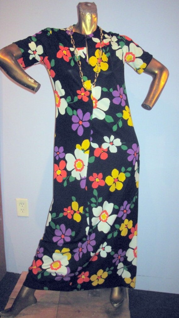 vintage 70s floral dress sweet and flirty poly knit dress sz