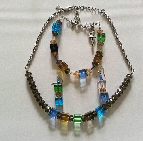 Handmade accessories by BeautifulyouByTrixia on Etsy