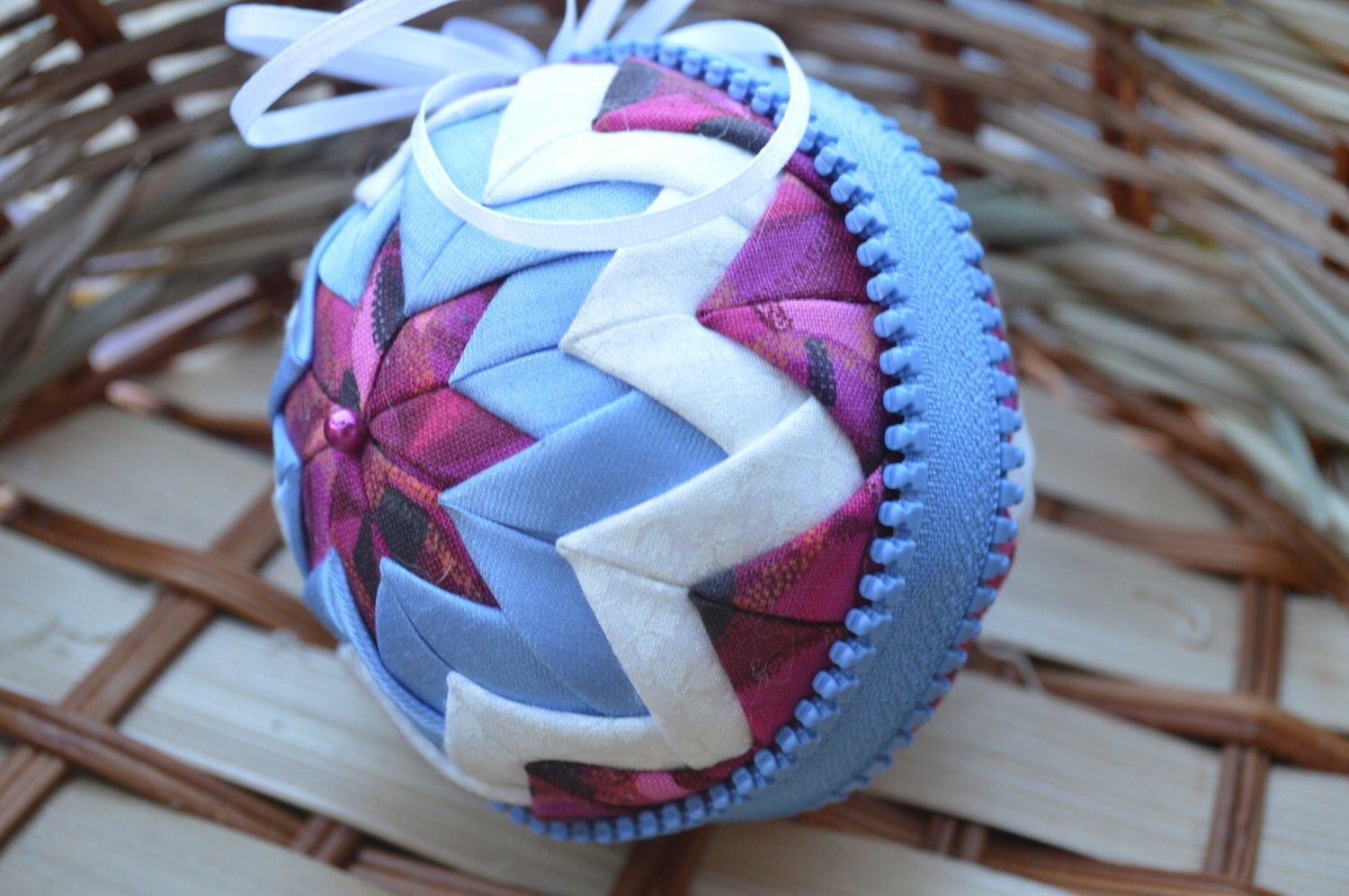 Handmade Zipperribbon Quilted Ornament