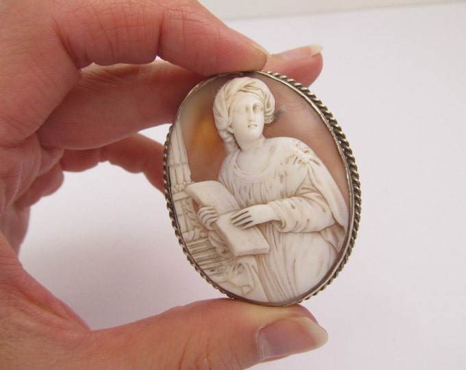 Antique shell cameo brooch, Large museum quality Roman classic handmade cameo pin of Sibilla Persica, woman scholar with book