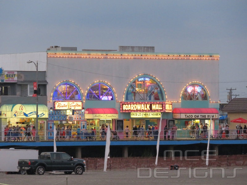 Wildwood New Jersey's Boardwalk Mall Picture