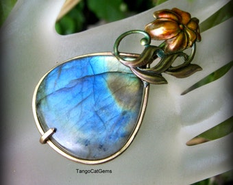 Labradorite Pendant Necklace Follow The Sun