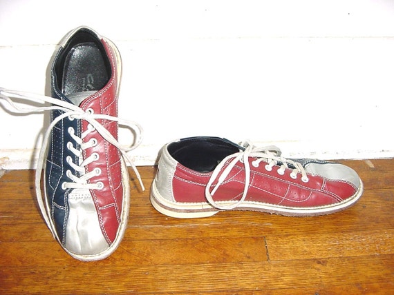 Vintage 80s Mens Bowling Shoes 7 Blue Red Silver Rental