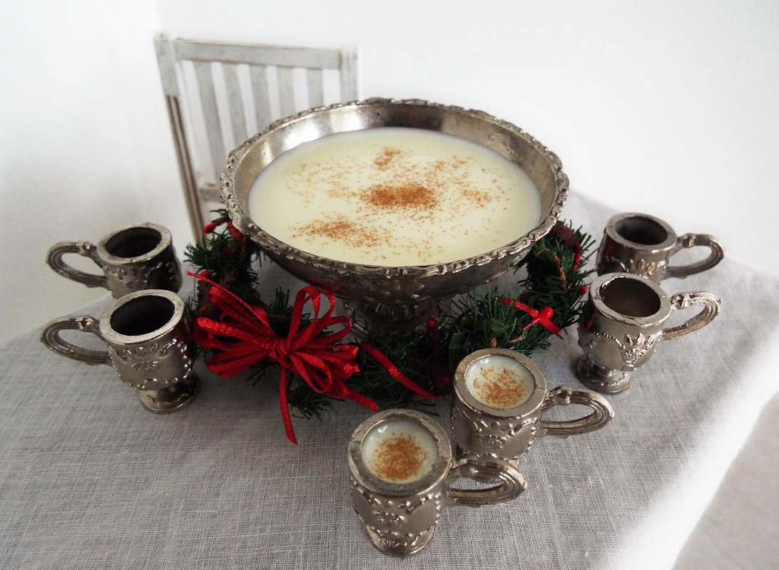 Miniature EGGNOG Punch Bowl SET for Holiday by OneSixthSense