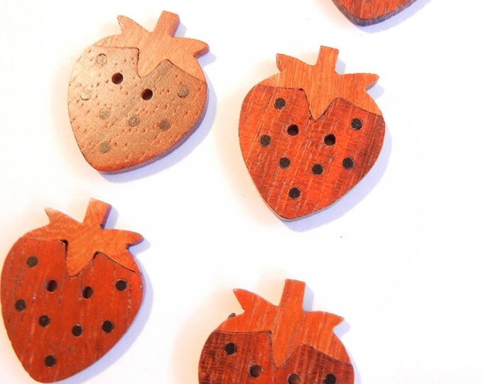 6 Natural Wood Strawberry Buttons