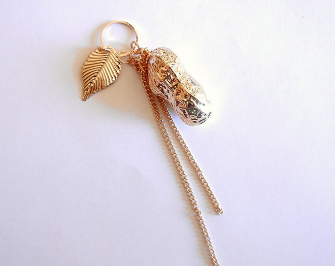 Dimensional Peanut Pendant Gold-tone with Leaf