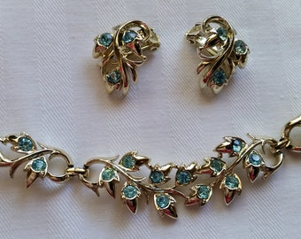 Vintage Demi Parure Necklace & Earrings Blue Stones set in Gold Tone