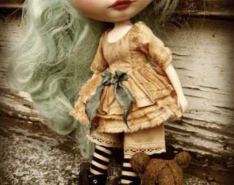 PATTERN Blythe Doll Designer Pattern/Tutorial PDF for Dress Set by Cindy Sowers - Tea-Stained Lace-Edged Dress and Drawers