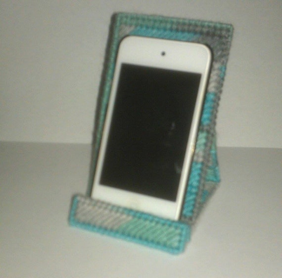 Handmade Cell Phone or Ipod Holder Plastic Canvas Icelandic