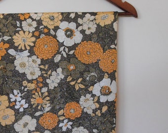 sparkles...vintage floral lame fabric