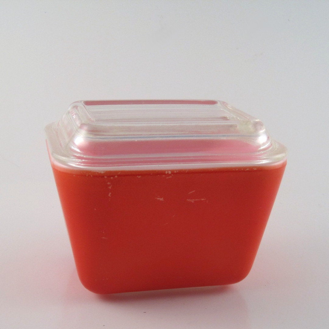 Vintage Pyrex glass fridge container Pyrex food storage bowl