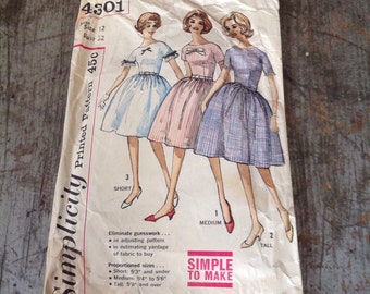 Vintage Simplicity Sewing Pattern 4301 Misses' Size 12 Bust 32 Dress