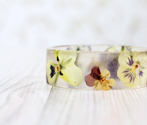 Pansy Flowers bracelet - Epoxy resin bracelet - Purple flower viola Bracelet