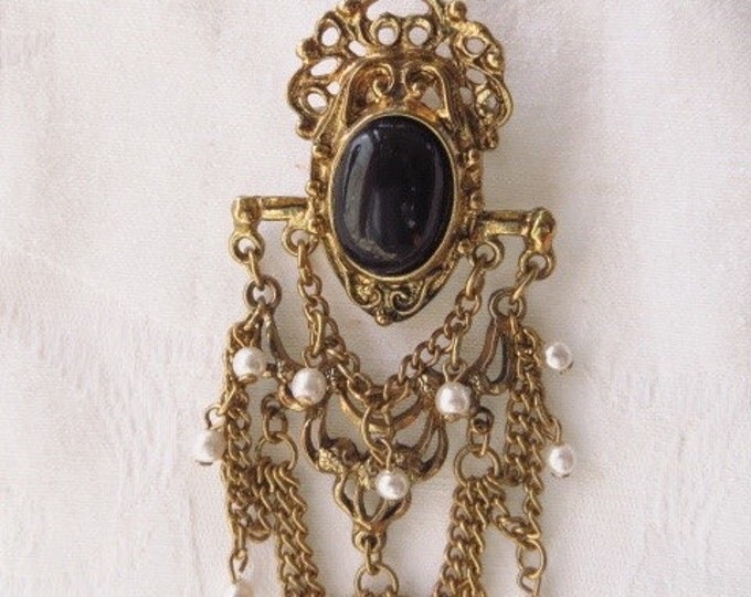 Vintage Etruscan Brooch Swag Chain Dangle Brooch Black Center Stone Pearls