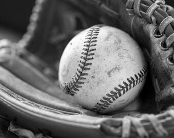 Baseball decor, Baseball pictures, Canvas Sports art, Man cave decor, Sports art, Boys room art, Art for guys, baseball glove // Baseball