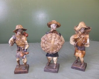 Set of three Hispanic warriors from Mexico, Mexican straw art, straw figurines, Mexican collectibles